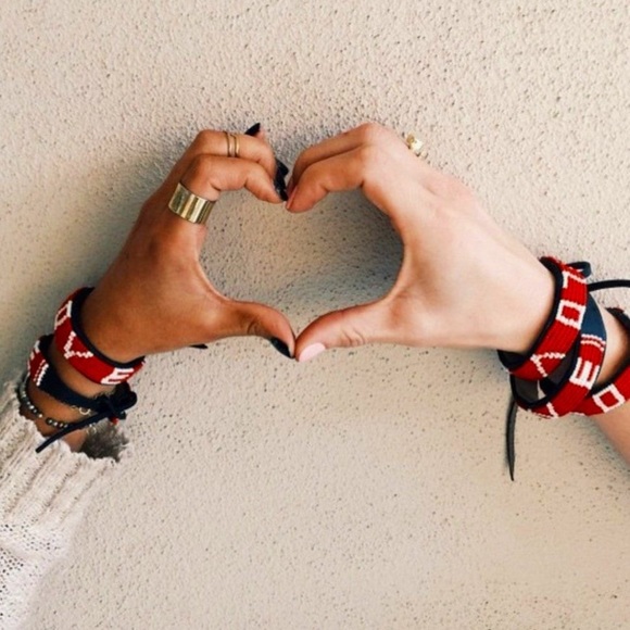 NWT Love Bracelet Beaded by Love Is Project - Picture 4 of 7